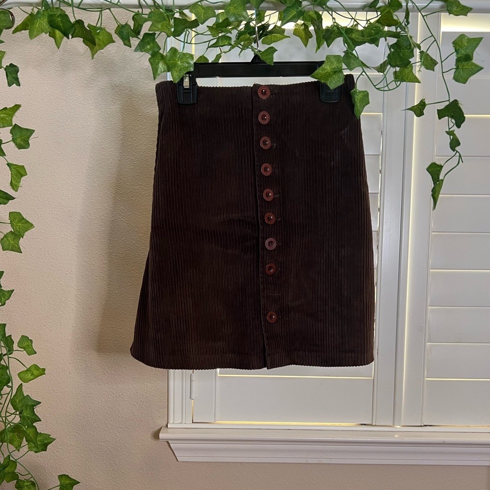 Vintage Express (1990’s) Brown High Rise Corduroy Button Down Skirt XS (25”)